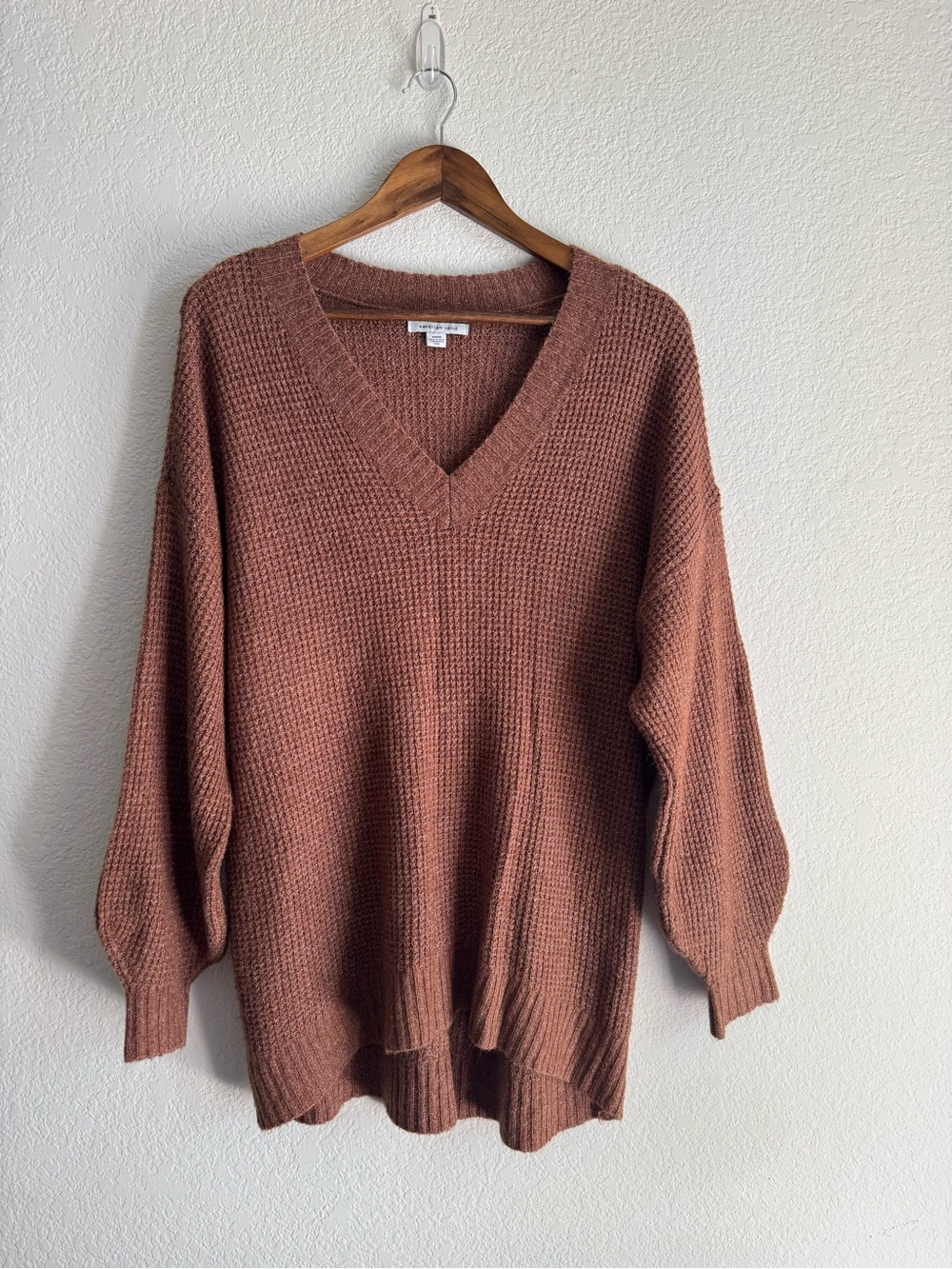American Eagle Rust Oversized V Neck Waffle Knit Sweater M